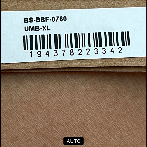 NWT Skims bodysuit - Picture 3 of 5